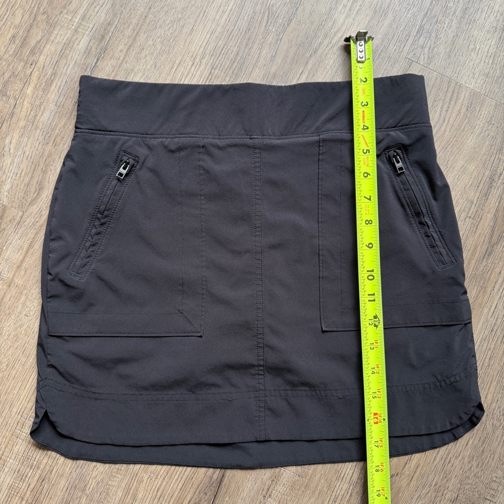 Athleta Black Active Skort with Zipper Pockets - Picture 4 of 12